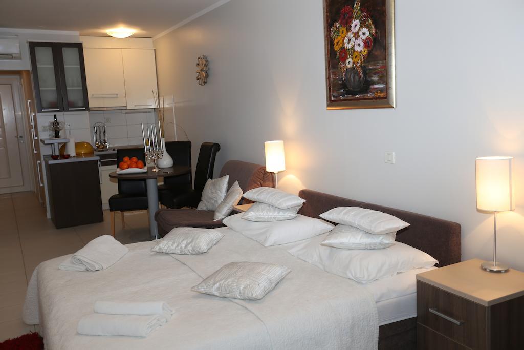 Apartments Lavica Beach Dumicic Podstrana Pokoj fotografie